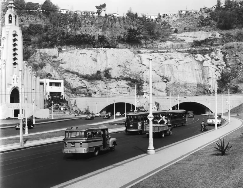 Túnel preto e branco em Botafogo, Rio de Janeiro, 1953