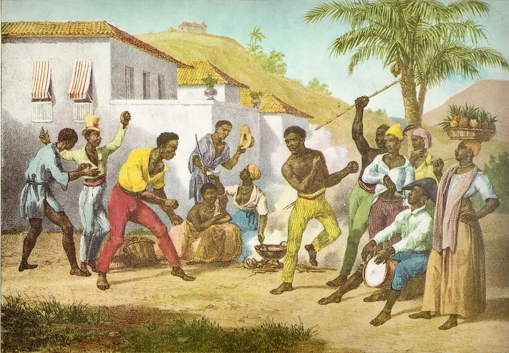 Pessoas dançando e tocando instrumentos em ambiente rural.