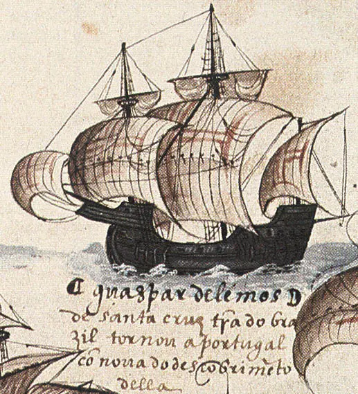 Navio de três mastros navega sobre o mar, texto antigo em português.