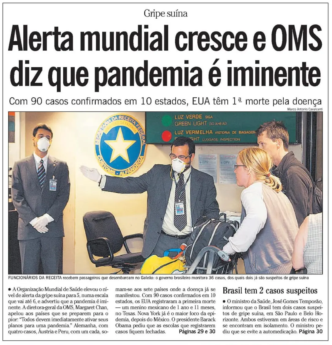 Controle de fronteira com funcionários e viajantes.