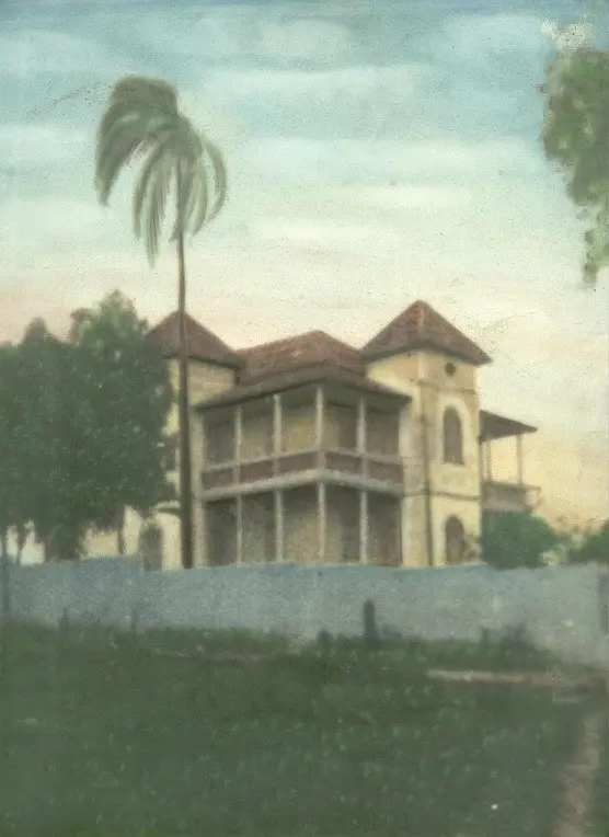 Pintura de palacete em Marechal Hermes com árvores e céu nebuloso.