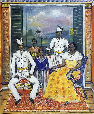 Família em interior com uniformes e detalhes dourados.