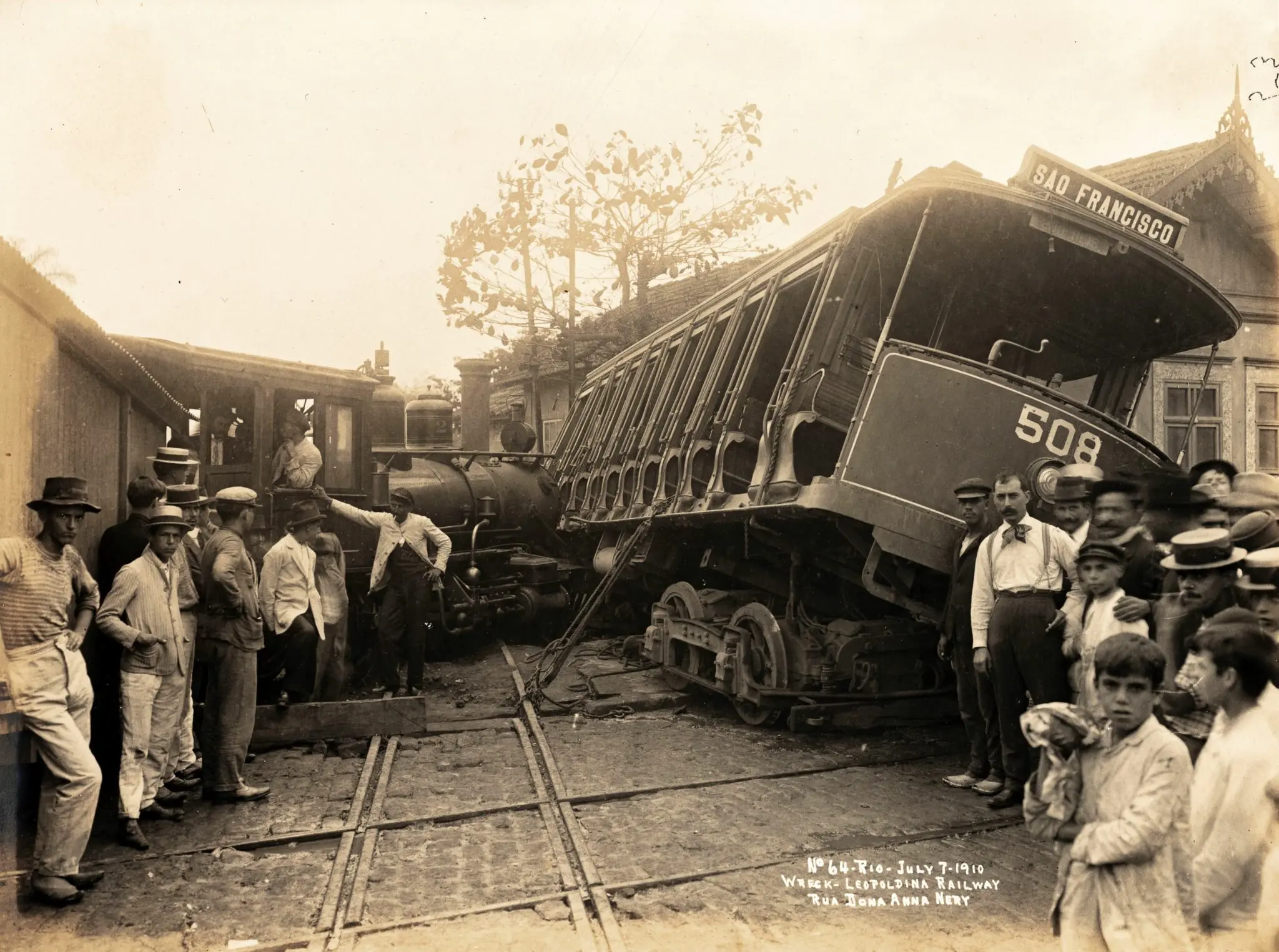 Acidente ferroviário em São Francisco, julho de 1910.