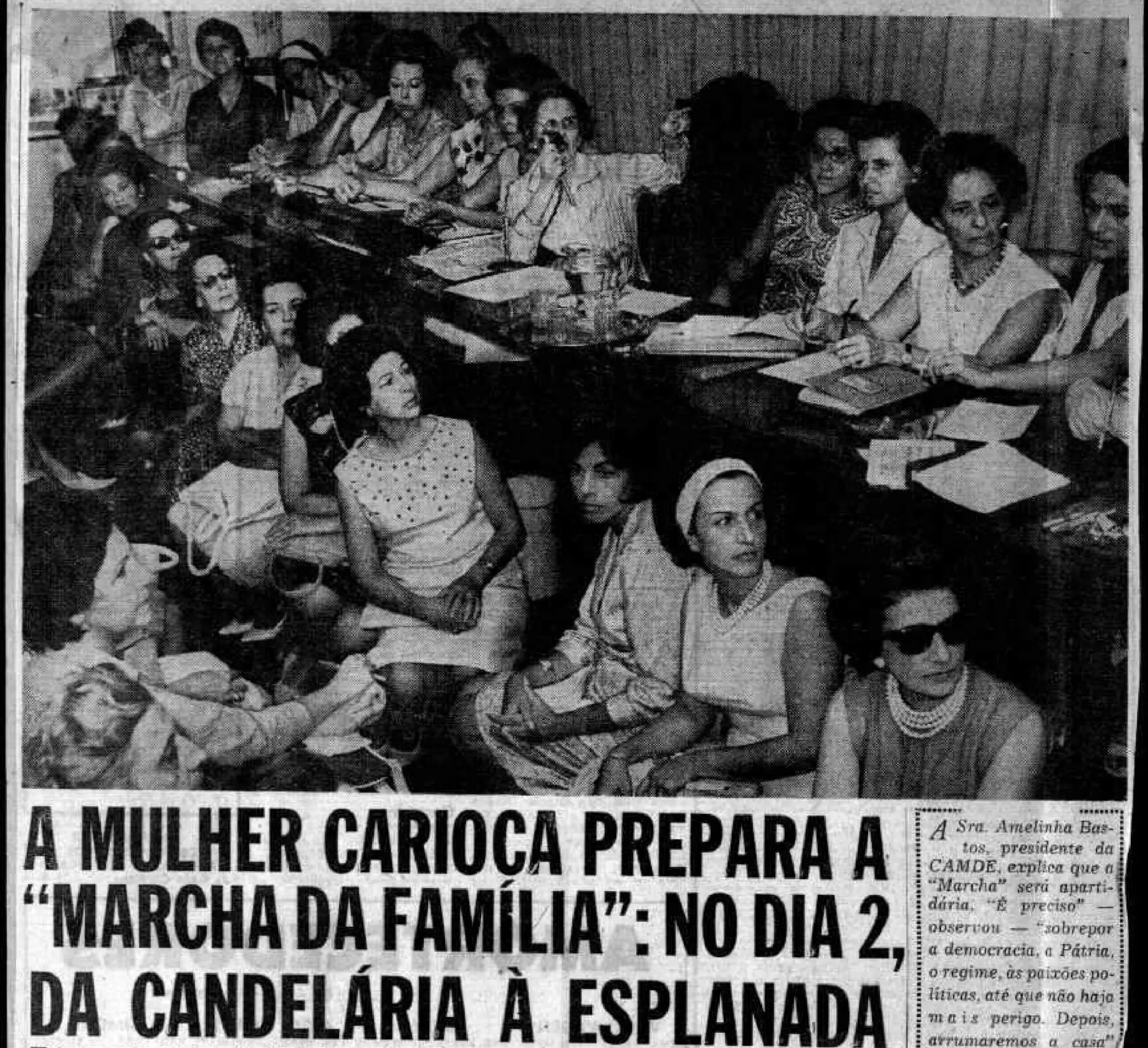 Reunião de mulheres em fileiras, Marcha da Família.