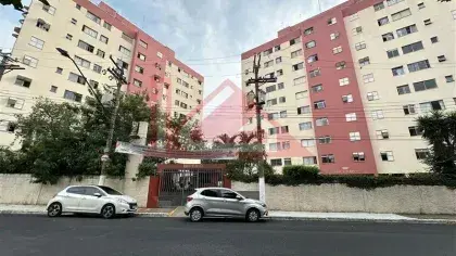 Edifícios residenciais em Conjunto Morada do Império.