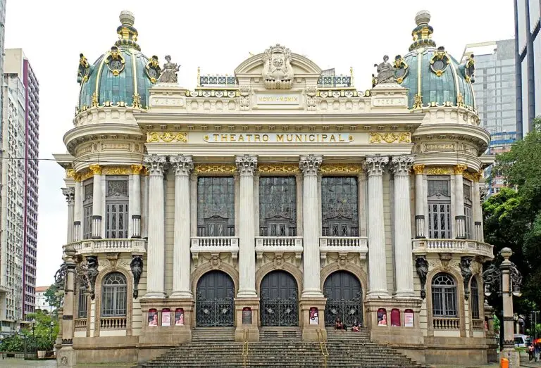 Fachada do Theatro Municipal, São Paulo, Brasil