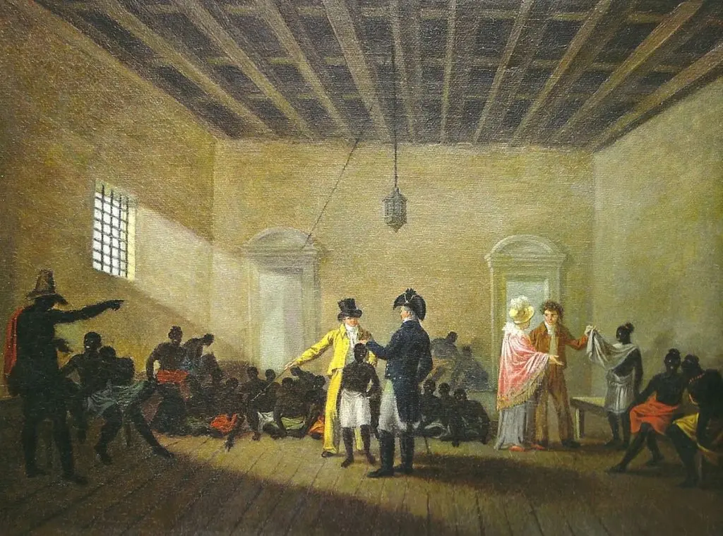 Pintura interna com dois homens em trajes formais conversando e duas mulheres em vestidos elegantes.