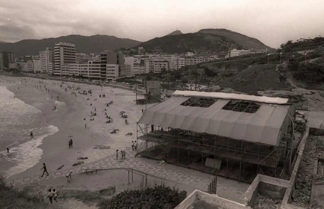 Foto aérea do Circo Voador, no Arpoador