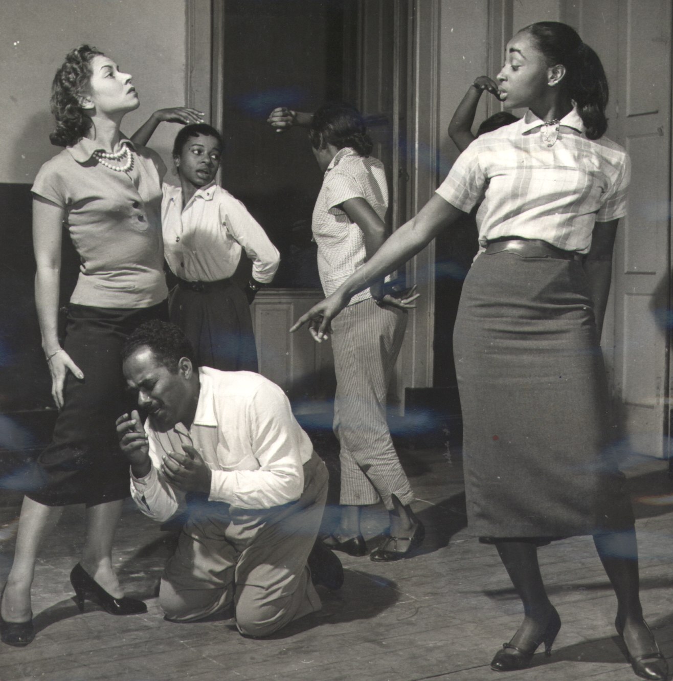 Fundação do Teatro Experimental do Negro